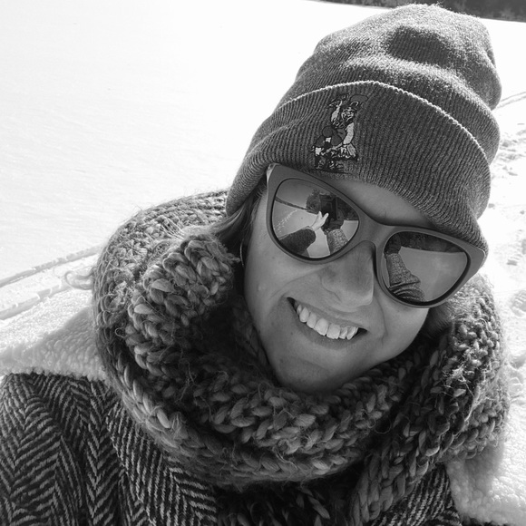 Meet your Posher - Picture 2 of 4